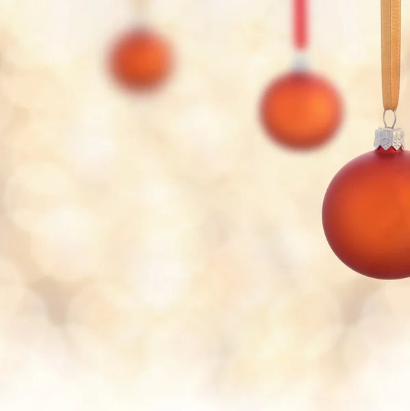 Рождественский фон с безделушками — стоковое фото