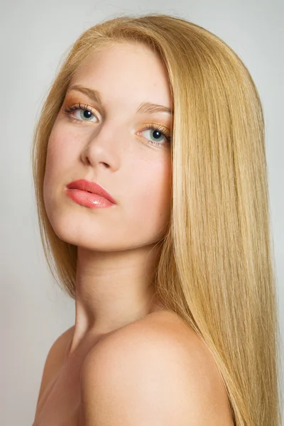 Blond hair.close-up portret van mooie vrouw met rechte lange haren Stockfoto
