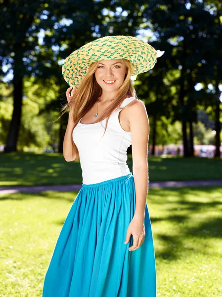 Girl in a park (medium format image) — Stock Photo, Image