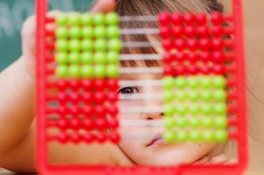 clasroom - okul için kız öğrenci