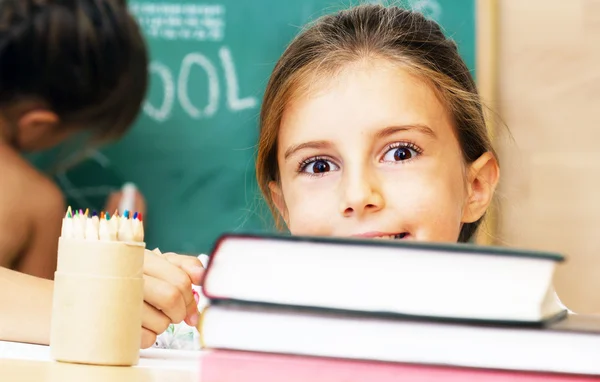 clasroom - okul için kız öğrenci