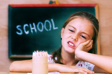 clasroom - okul için kız öğrenci