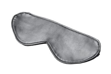 izole beyaz zemin üzerine siyah deri göz maskesi