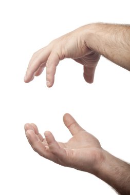 bir şey holding olarak iki erkek eli kavramı