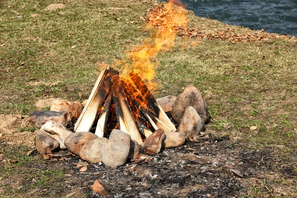 Closeup shot of camping fire — Stock Photo, Image