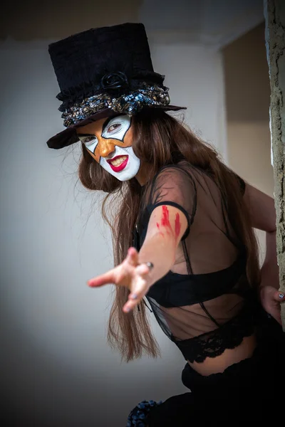 Närbild porträtt skrämmande monster clown — Stockfoto