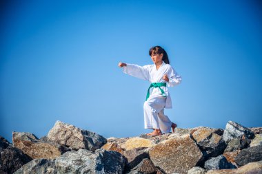 Kız eğitim karate