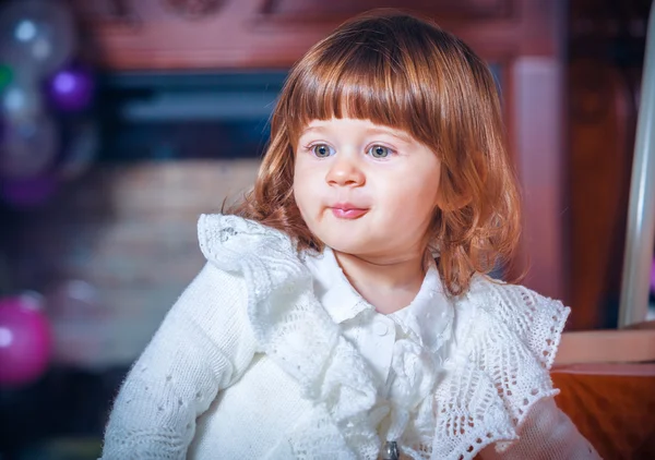 Weinig meisje portret — Stockfoto