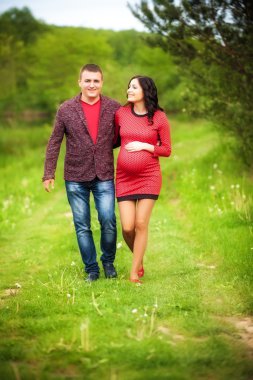 Hamile karısı olan adam