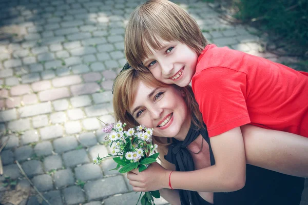 Moeder en zoon — Stockfoto