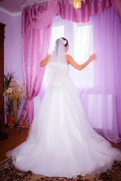Красивая невеста. — стоковое фото