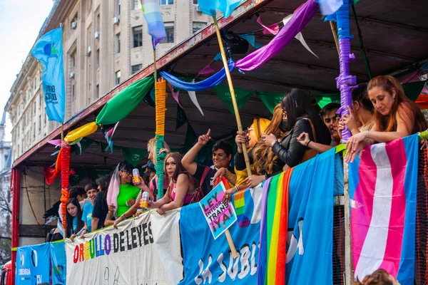 ブエノスアイレス アルゼンチン 2021 ブエノスアイレスでのオルグロバLgbt行進の幸せな参加者 — ストック写真