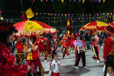 Buenos Aires, Arjantin - 12 Şubat 2022: Buenos Aires Arjantin 'deki karnavala katılanlar