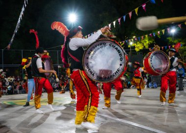 Buenos Aires, Arjantin - 12 Şubat 2022: Buenos Aires Arjantin 'deki karnavala katılanlar