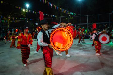 Buenos Aires, Arjantin - 12 Şubat 2022: Buenos Aires Arjantin 'deki karnavala katılanlar