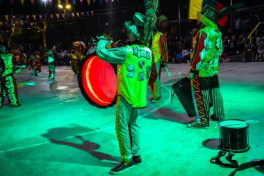 Buenos Aires, Arjantin - 12 Şubat 2022: Buenos Aires Arjantin 'deki karnavala katılanlar