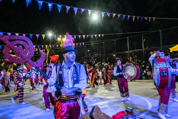 Buenos Aires, Arjantin - 12 Şubat 2022: Buenos Aires Arjantin 'deki karnavala katılanlar