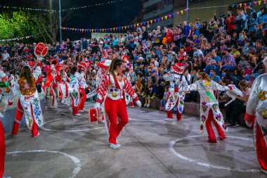 Buenos Aires, Arjantin - 13 Şubat 2022: Buenos Aires Arjantin 'deki karnavala katılanlar