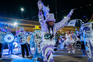 Buenos Aires, Arjantin - 13 Şubat 2022: Buenos Aires Arjantin 'deki karnavala katılanlar