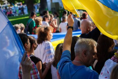 6 Mart 2022 Buenos Aires Arjantin: Rusya 'nın Buenos Aires' teki saldırısı sırasında Ukrayna 'ya destek yürüyüşü