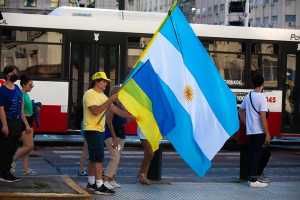 Março 2022 Buenos Aires Argentina Bandeiras Marcha Apoio Ucrânia Durante — Fotografia de Stock