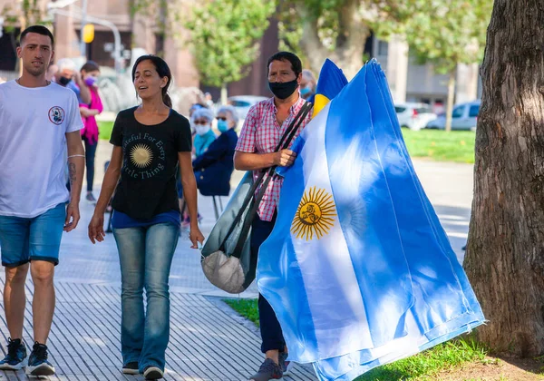 Marzo 2022 Buenos Aires Argentina Vendedor Banderas Marcha Apoyo Ucrania — Foto de Stock