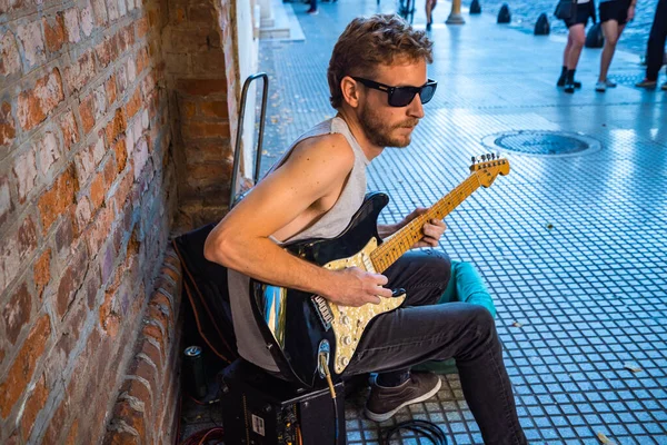 Buenos Aires Argentina 2022 Street Musicians Recoleta Cemetery Buenos Aires — Stock Photo, Image