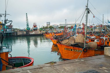 Mar del Plata, Arjantin, 09.04.2022: Mar del Plata Arjantin balıkçılık limanı