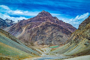 Şili yolunda And Dağları manzarası