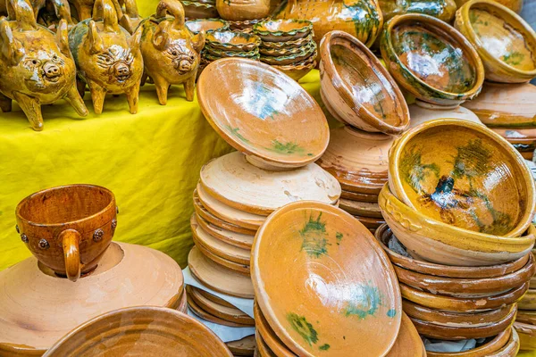 ボリビア共同体の祭りで伝統的なボリビアの陶器 — ストック写真