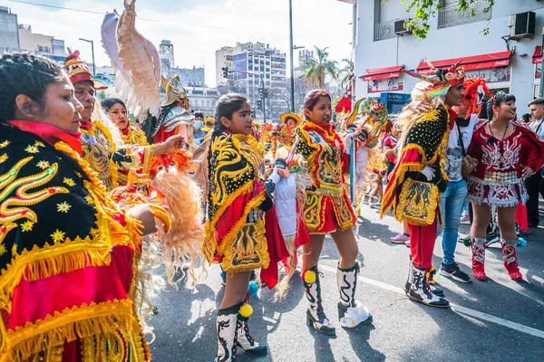 2022年10月2日 阿根廷布宜诺斯艾利斯 玻利维亚人民庆祝玻利维亚社区的整个文化和传统 — 图库照片