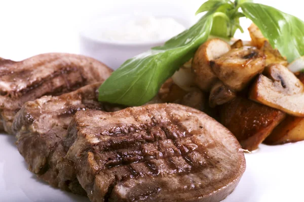 Meat with mushrooms — Stock Photo, Image