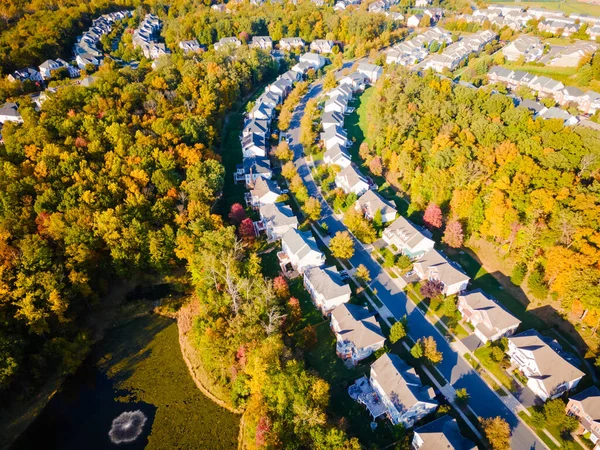 列斯堡郊区的空中景观 这是弗吉尼亚的一个住宅区 有许多别墅 — 图库照片