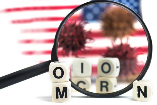 Word Omicron Made Cubes Magnifier Bacteria Background Usa Flag Concept — Stock Photo, Image