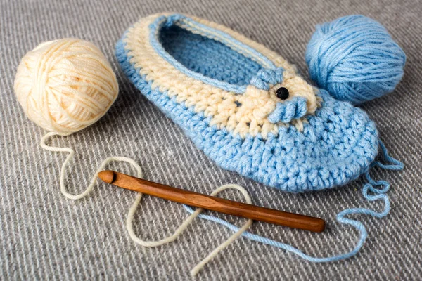 Tricot Crochet Bois Crochet Close Aiguilles Laine Boules Arrière Plan — Photo