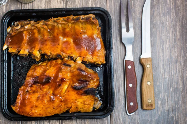 Appetizing Ribs Baked Pork Sweet Sauce Crispy Crust Baking Sheet — Stock Photo, Image