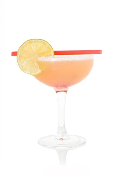 Cocktail Vermelho Com Limão Hortelã Copo Coquetéis Refrescantes Hortelã Com — Fotografia de Stock