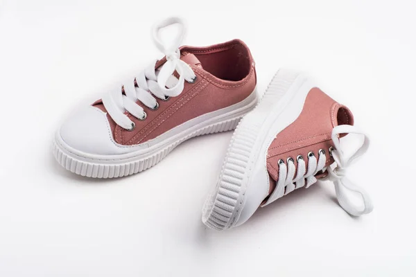 Sapatos Esportivos Infantis Rosa Com Uma Sola Branca Fundo Branco — Fotografia de Stock