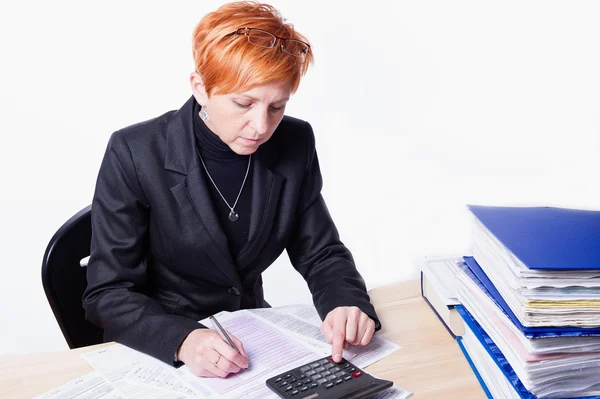 Mujer cuenta impuestos —  Fotos de Stock