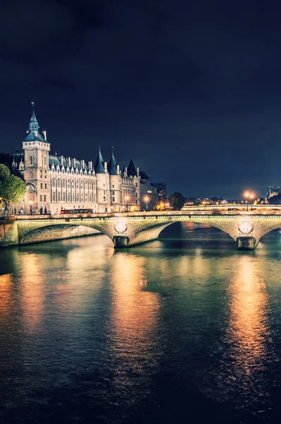 Paris anıtlar geceleri — Stok fotoğraf