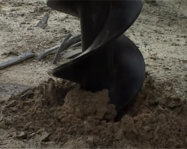 Perforar el suelo — Vídeo de stock