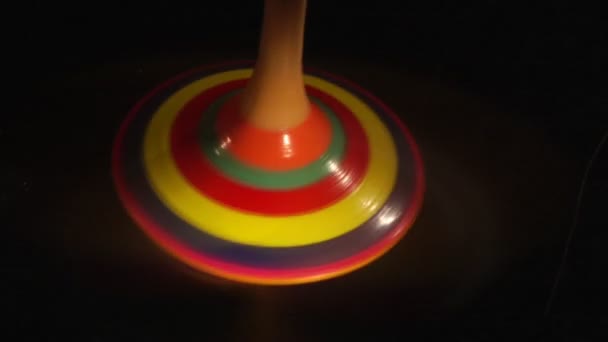 Spinning top al buio — Video Stock