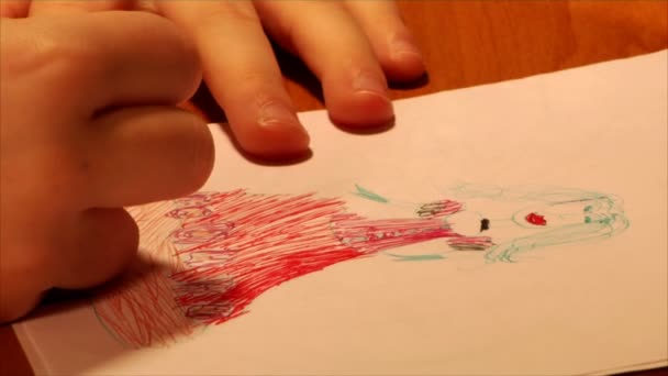 Drawing child close-up — Stock Video