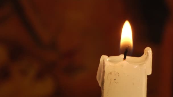 Bougie et icône orthodoxe chrétienne 