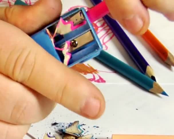 Kalemler keskinleştirme — Stok video