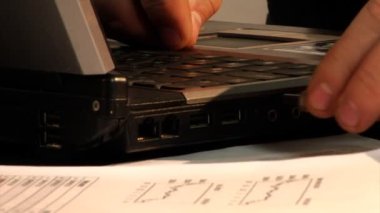 usb kablosunu bağlayın