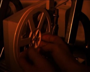 8mm projektör