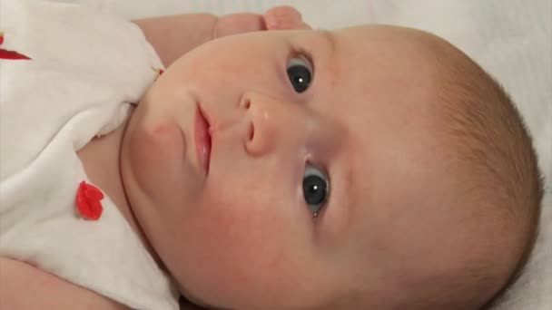Bebê recém-nascido — Vídeo de Stock