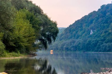 Dinyester nehri manzara, Milli Doğa Parkı Dinyester Kanyonu, Batı Ukrayna Ternopil bölge