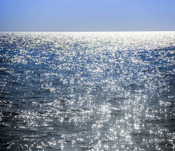 乌克兰海阿索夫 阳光灿烂的海面上的特写 — 图库照片
